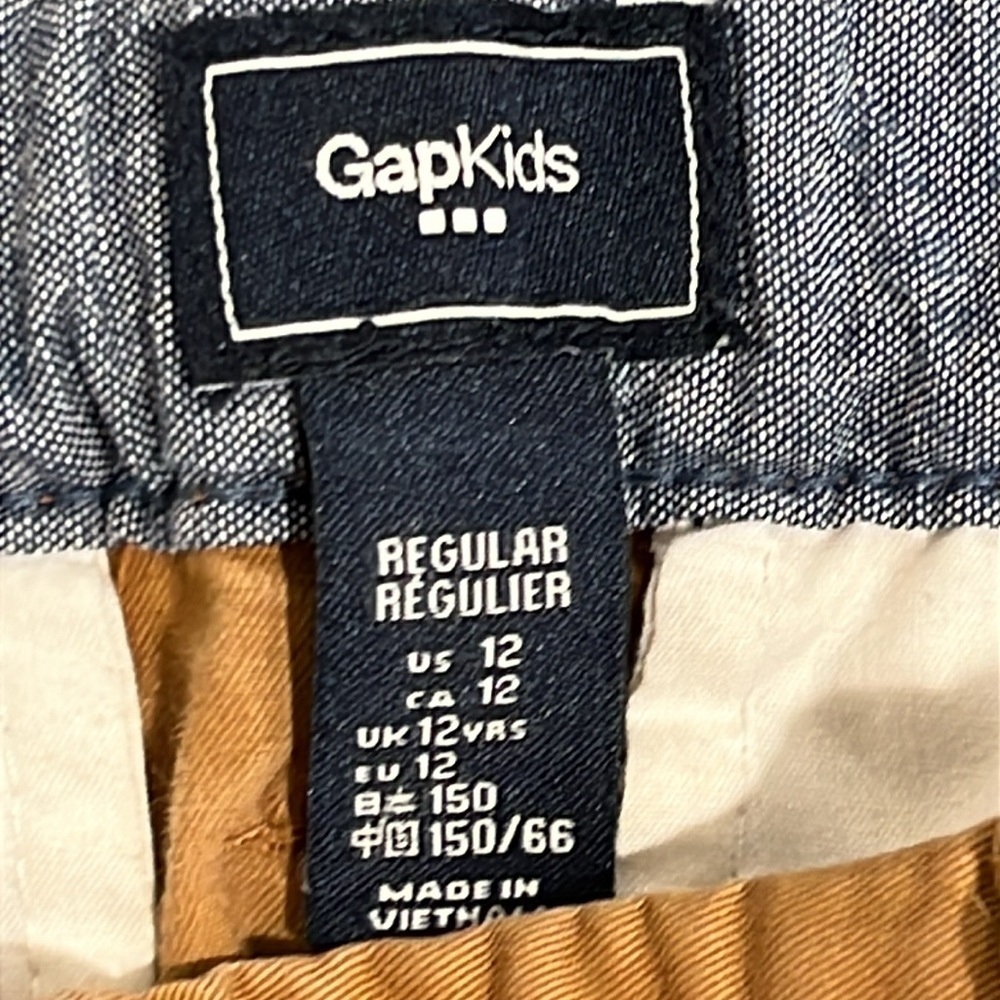 GAP Boys 12 Regular Flat Front Khaki Shorts Adjustable Waist *Play Condition* - Picture 8 of 9